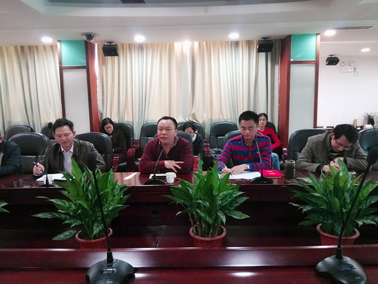 表彰先進(jìn)、激發(fā)干勁，促總廠安全穩(wěn)定——白云山制藥總廠召開綜治維穩(wěn)工作表彰會(huì)