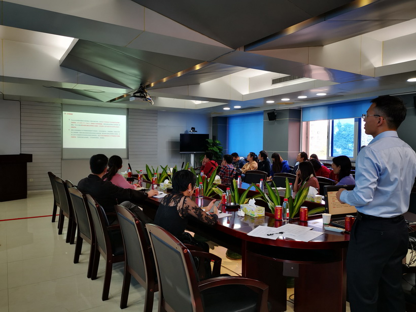 開展專利培訓(xùn) 助力總廠研發(fā)——記舉辦《專利基礎(chǔ)及重要法條》學(xué)術(shù)講座
